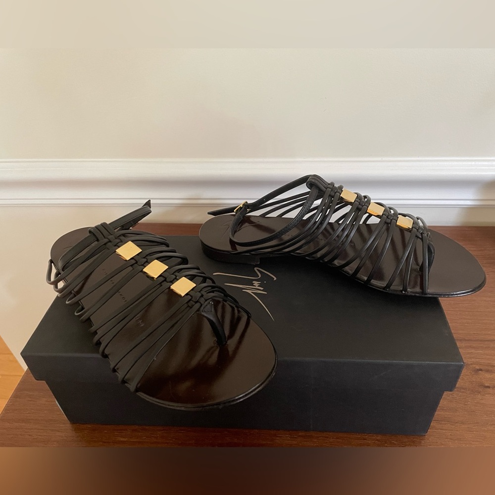 Giuseppe Zanotti Gladiator Black Leather Sandals size EU 36.5